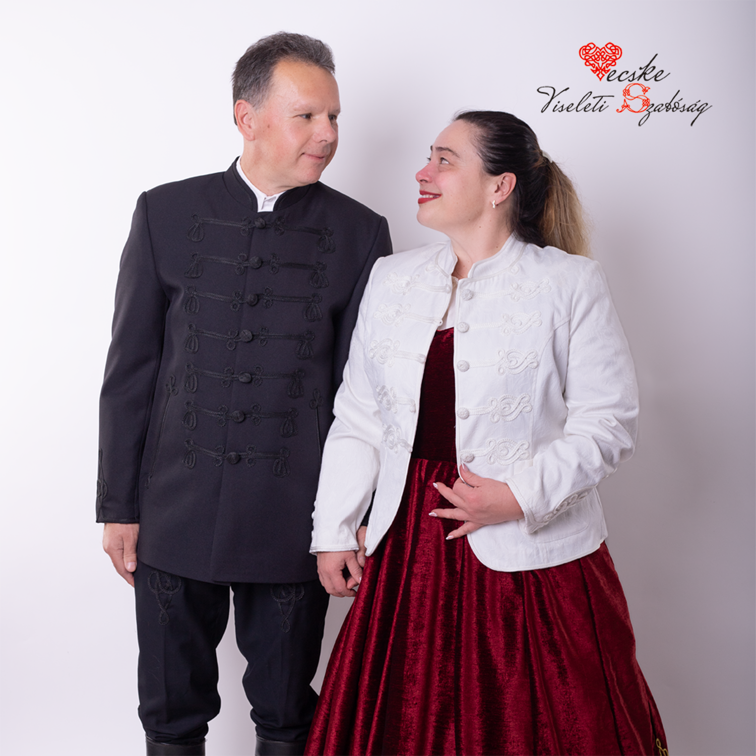 Székely motívumos öltöny